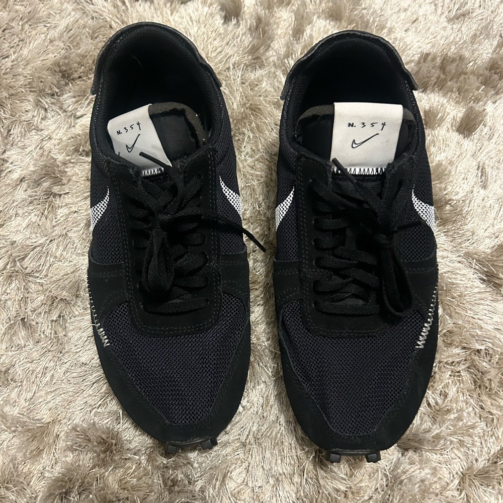 Nike Black and White Daybreak Running Shoes
